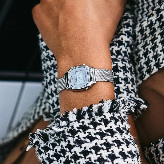 From Vintage to Smart: The Evolution of Casio Timepieces – A Journey of Precision and Style